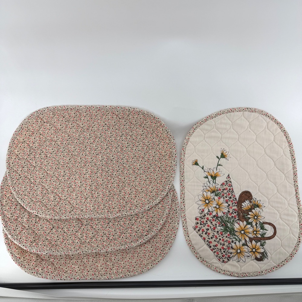 Vintage Quilted Oval Placemats Set of 4 Daisy Flower Basket Calico Floral Print